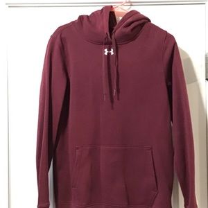 Under Armour Hoodie🍓Never worn 😊